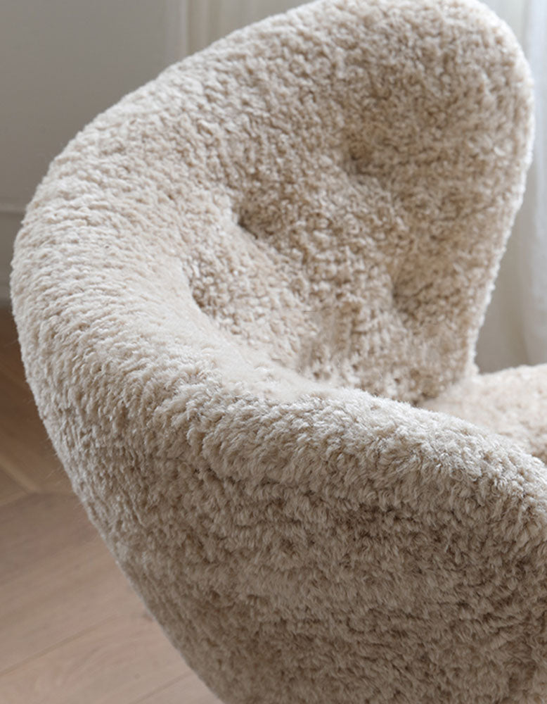 Little Fitz Lounge Chair, Long Hair| DC Concept