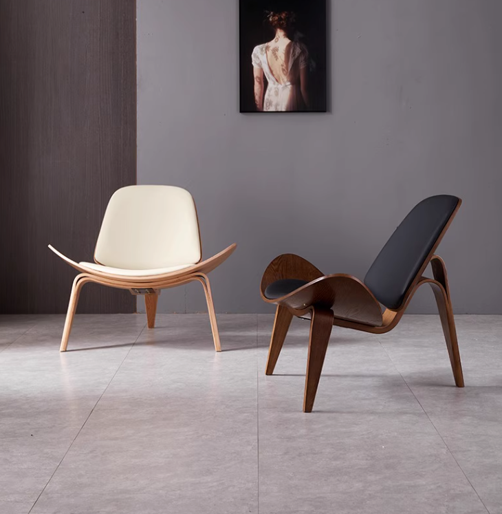 Hans Wegner CH07 Shell Chair, Black & Walnut